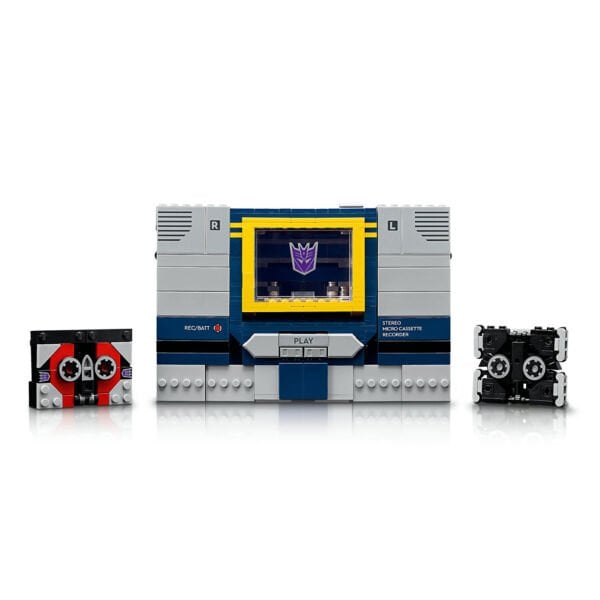 10358 Lego icons - Transformers: Soundwave 1505 parça +18 yaş