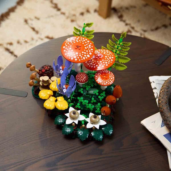 11505 Lego Botanicals Orman Mantarları 806 parça +18 yaş