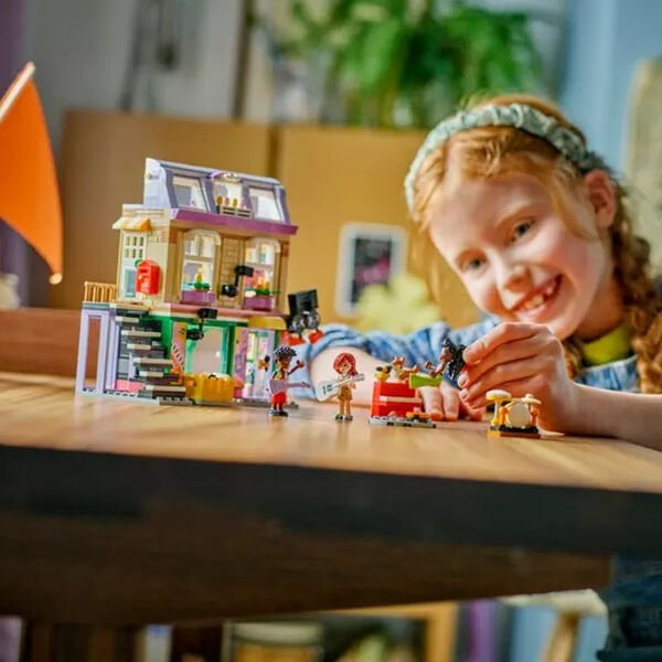 42653 Lego Friends Müzik Mağazası 483 parça +7 yaş