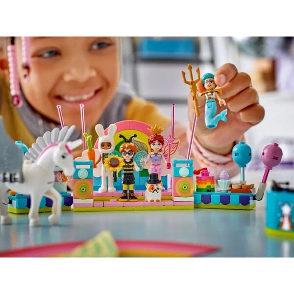 42661 Lego Friends Kostüm Partisi 261 parça +6 yaş
