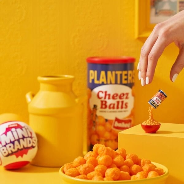 MNB12000 Mini Brands - Retro Sürprizi