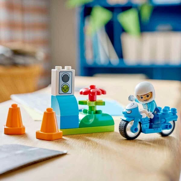 10471 Lego Duplo Mavi Polis Motosikleti 11 parça +2 yaş