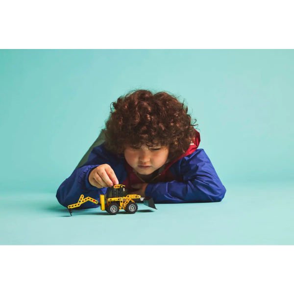 42197 Lego Technic Kazıcı Yükleyici 104 parça +7 yaş