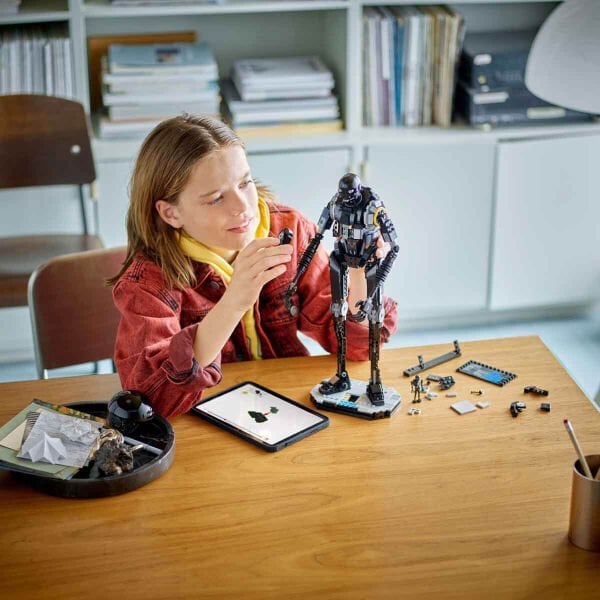 75434 Lego Star Wars - K-2SO Güvenlik Droidi 845 parça +10 yaş