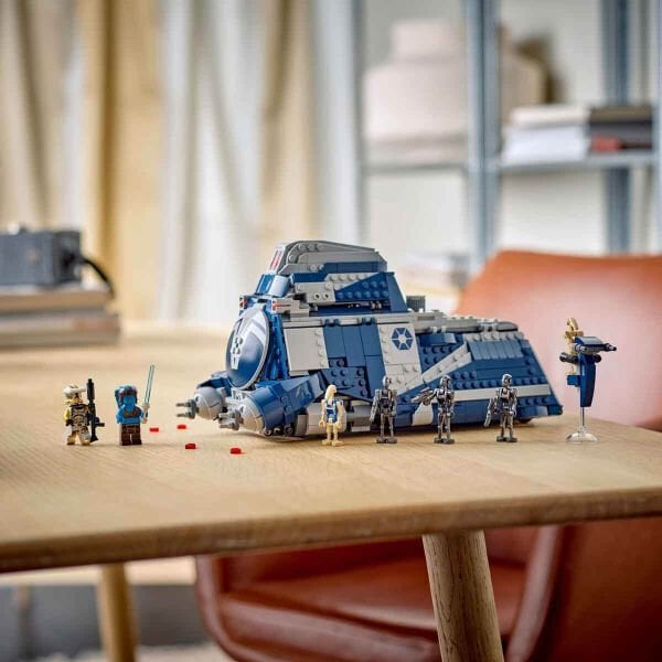 75435 Lego Star Wars - Felucia Savaşı Separatist MTT 976 parça +9 yaş