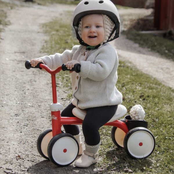 7600721400 ROOKIE RIDE-ON RED