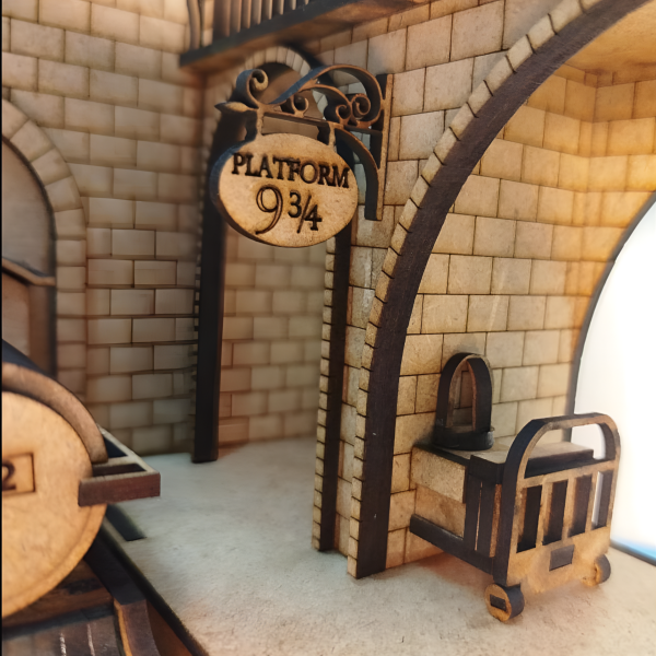 ALG-4000 HOGWARTS EXPRESS BOOK NOOK