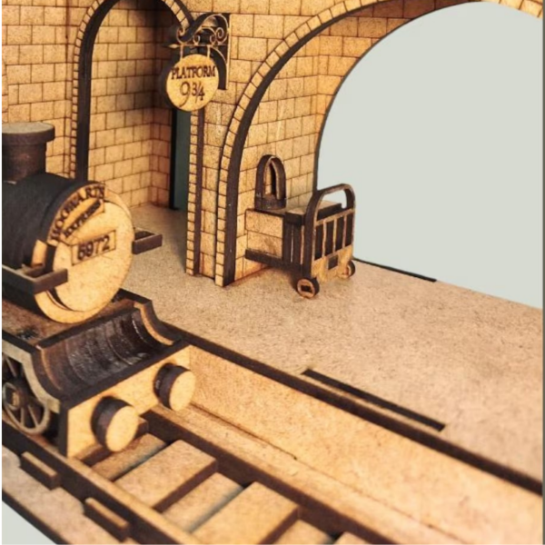 ALG-4000 HOGWARTS EXPRESS BOOK NOOK