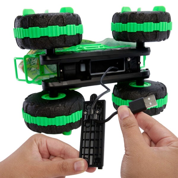 JMM76 Hot Wheels Monster Trucks 1:15 Mutant Kaosu Arazi Aracı Great Bite RC