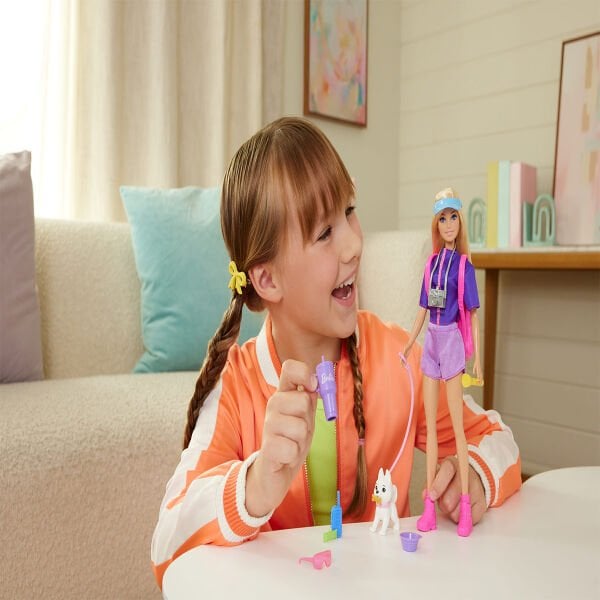 JJV59 Barbie Malibu Bebek ve Aksesuarları