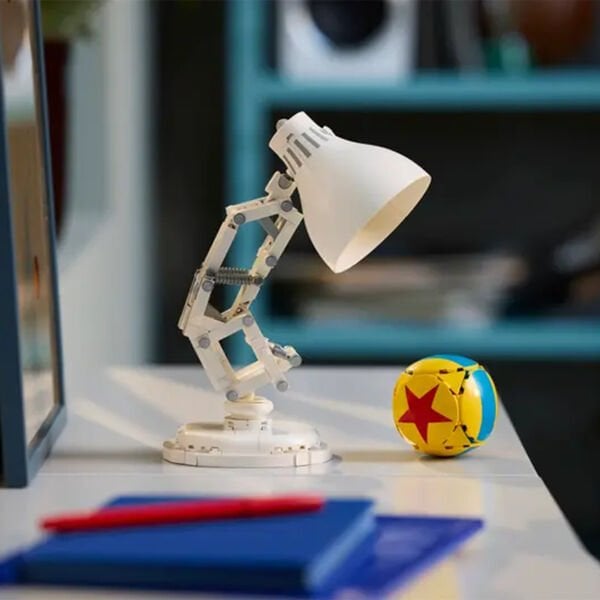 21357 Lego ideas Disney Pixar Luxo Jr. 613 parça +18 yaş