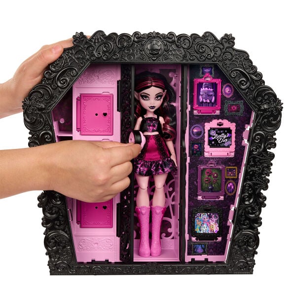 JMG63 Monster High Draculauranın Muhteşem Havalı Dolabı