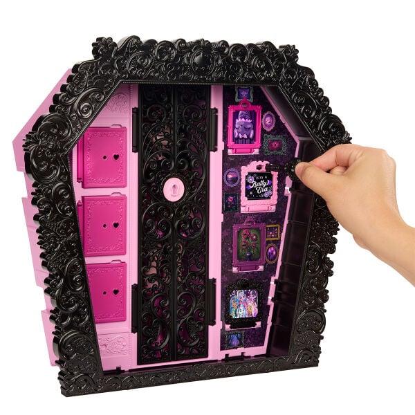 JMG63 Monster High Draculauranın Muhteşem Havalı Dolabı